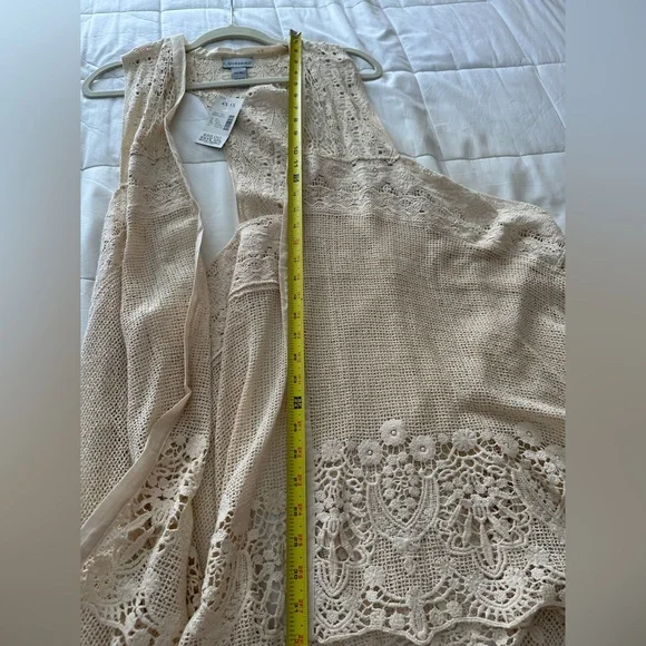 Women’s plus size beautiful lace vest. 4X/5X brand new never worn. - Picture 10 of 14